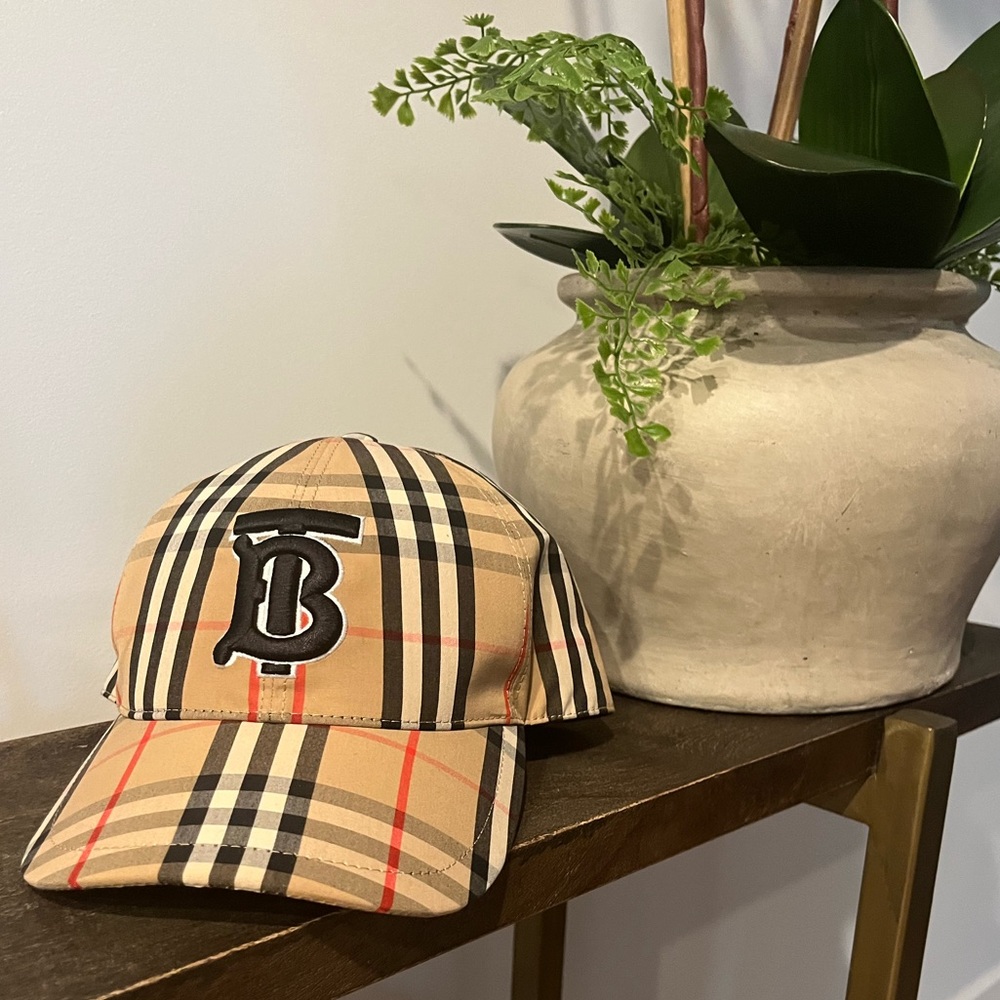 BURBERRY TB Cap